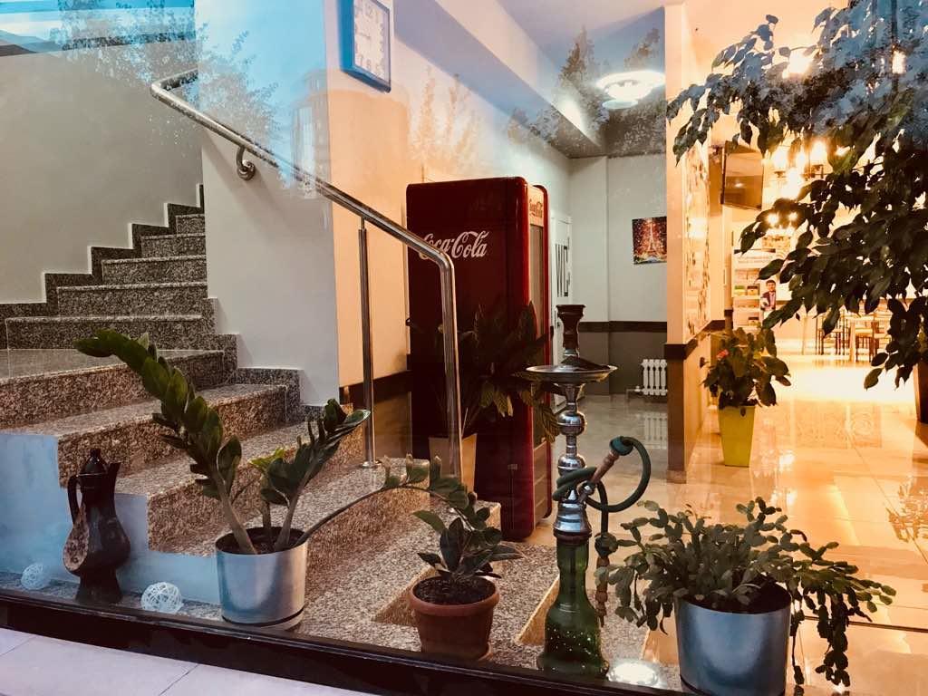Compass Hostel Bishkek Exterior foto