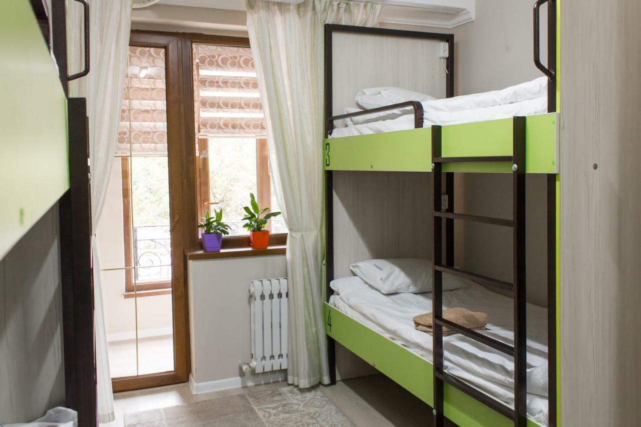 Compass Hostel Bishkek Exterior foto